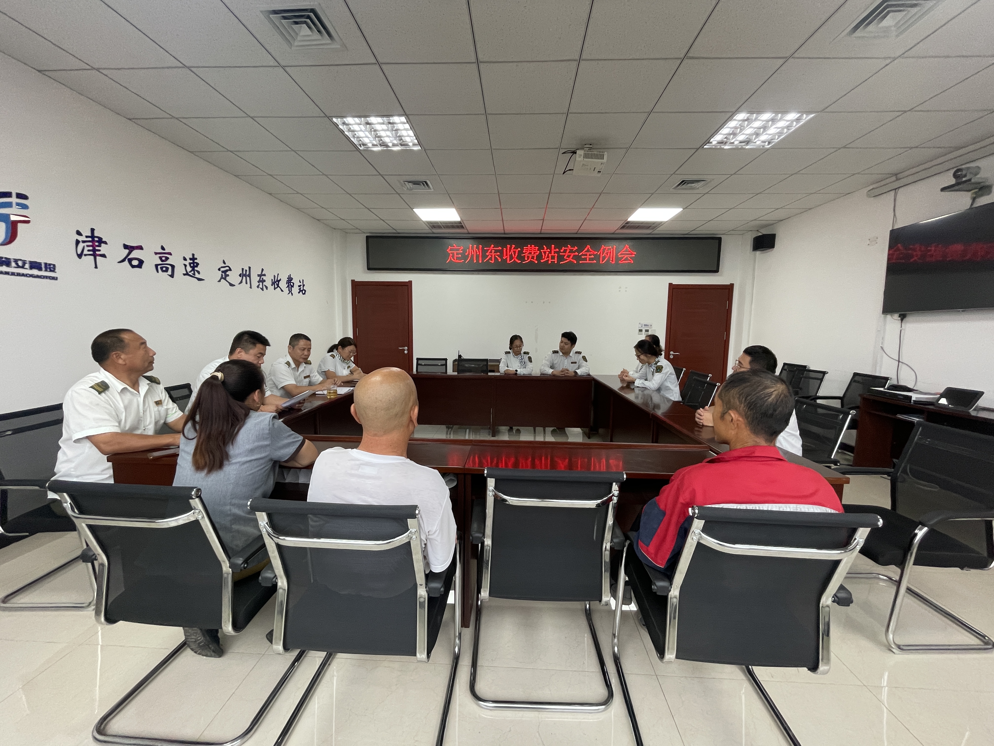 F:\桌面\d2bf84f2b38a6348b5121d64c94b1481.jpg F:\桌面\d2bf84f2b38a6348b5121d64c94b1481.jpg